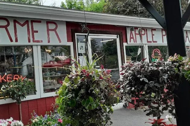 Apple Pie Bakery