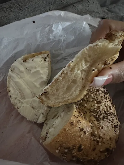 Pop’s Bagel Shop Picture 8