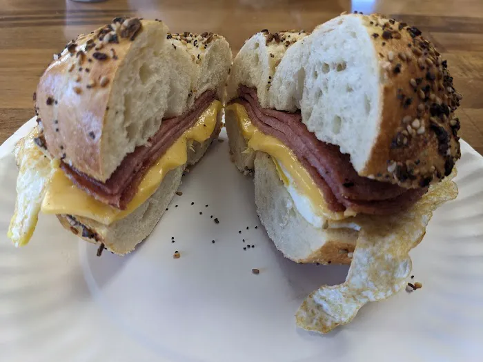 Pop’s Bagel Shop Picture 9