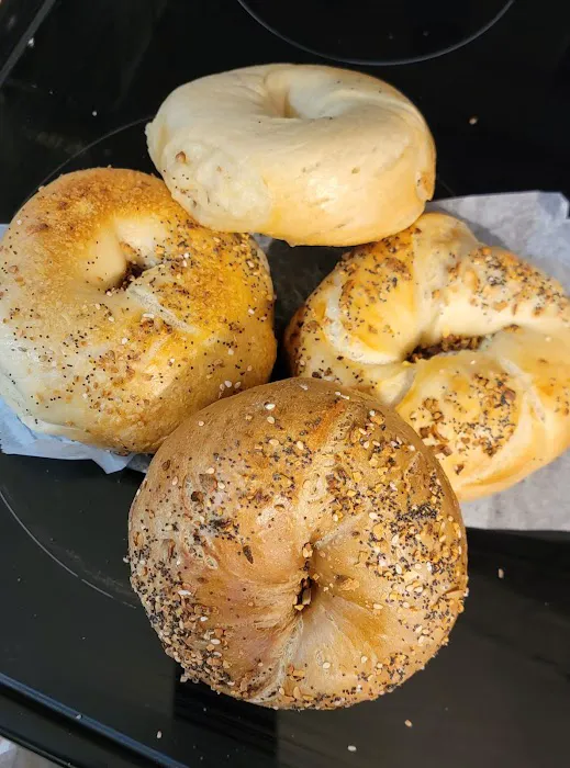 Pop’s Bagel Shop Picture 2