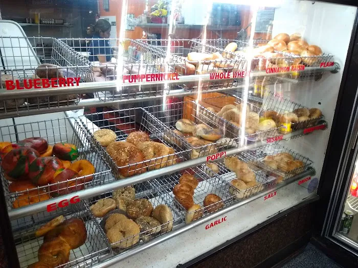 Boonton Bagels and Gourmet Deli Picture 6