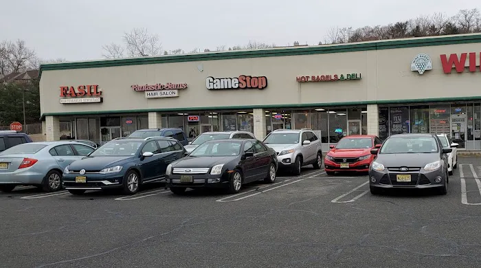 Hot Bagels & Deli Picture 7