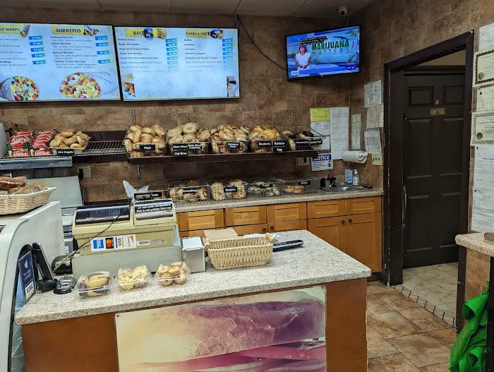 Howard's Bagels Picture 8