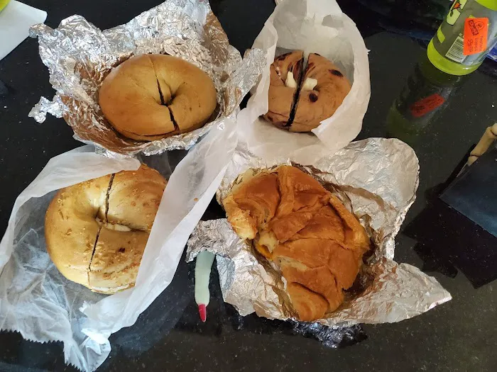 Howard's Bagels Picture 7