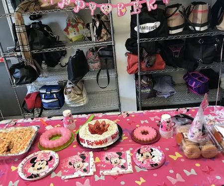 David's Cookies Facility