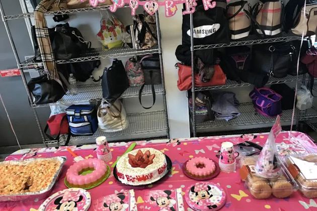 David's Cookies Facility