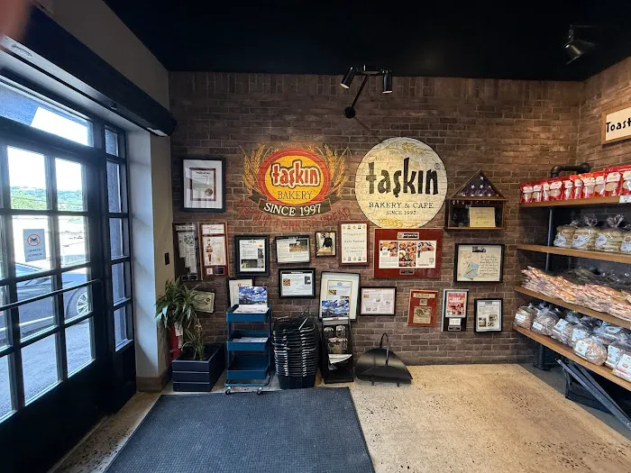 Taskin Bakery & Cafe Picture 4