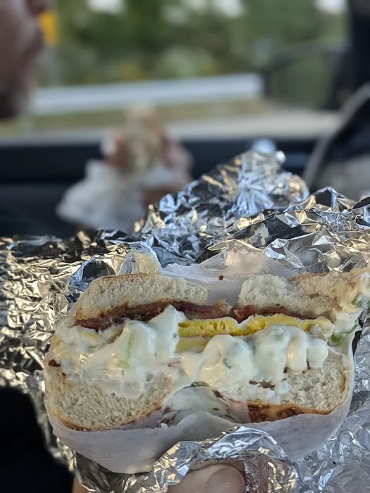 Lakeview Bagel & Deli Picture 3