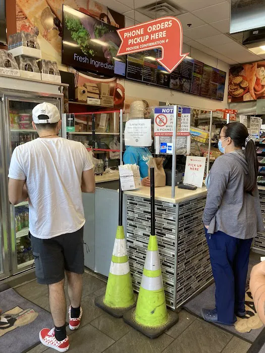 Lakeview Bagel & Deli Picture 1