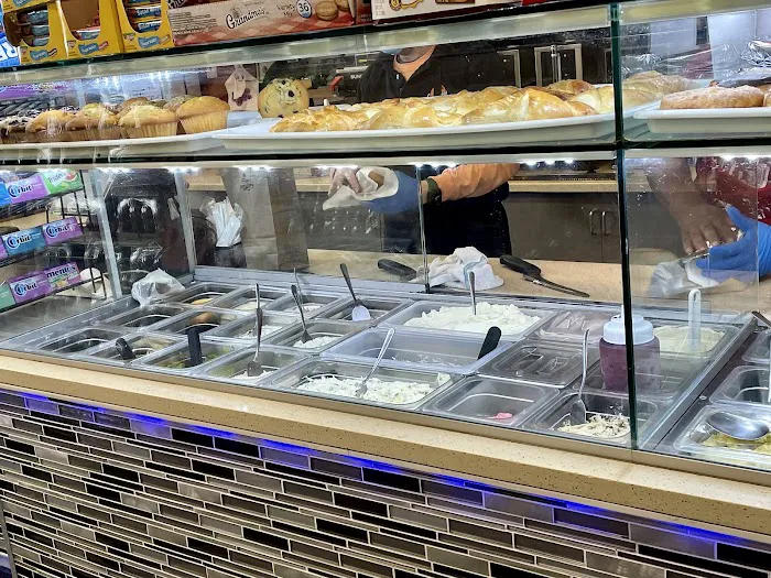 Lakeview Bagel & Deli Picture 9