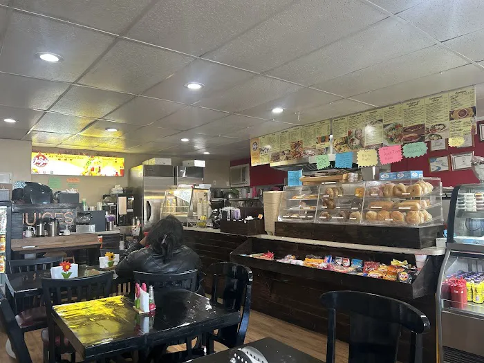 Jagis Bagels & Deli Picture 4