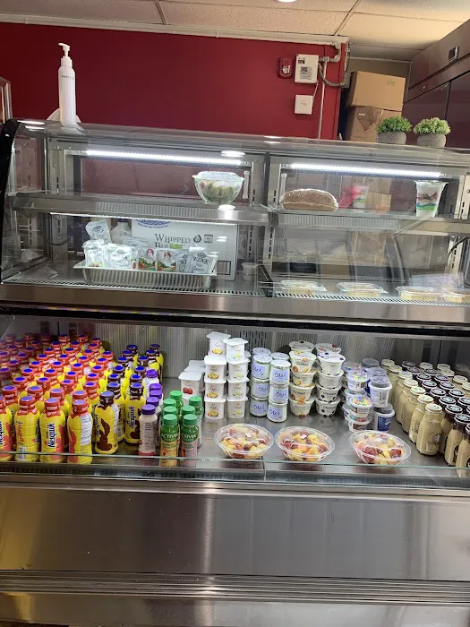 Jagis Bagels & Deli Picture 3