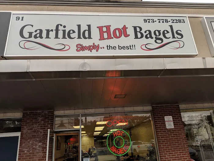 Garfield Hot Bagels Picture 10