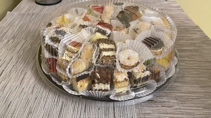 Tomi Bakery Picture 3
