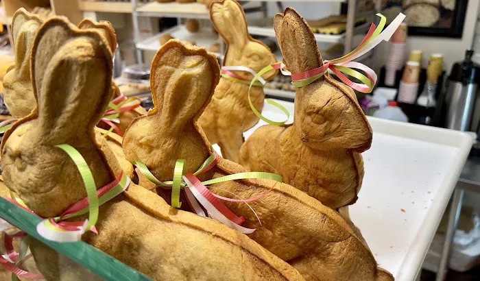 Tomi Bakery Picture 6