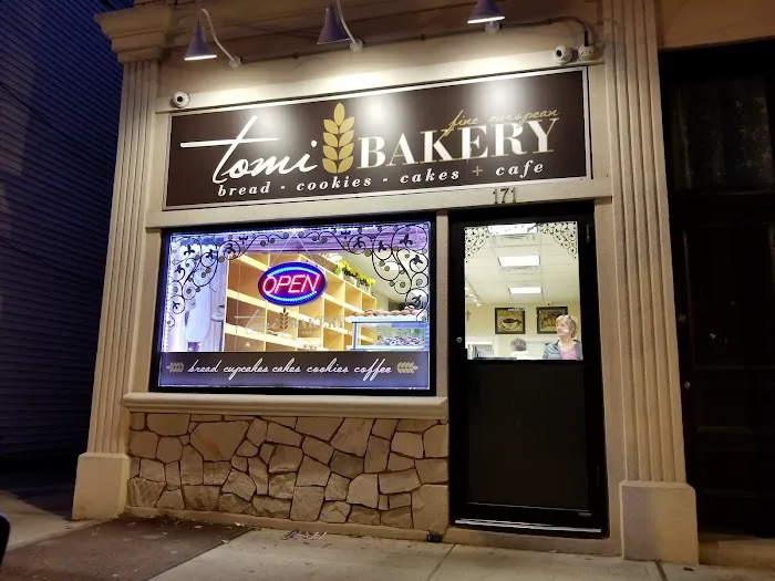 Tomi Bakery Picture 10