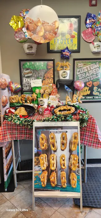 Philly Pretzel Factory Picture 5