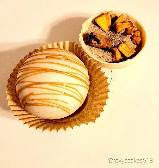 Roxy's Cakes Picture 10