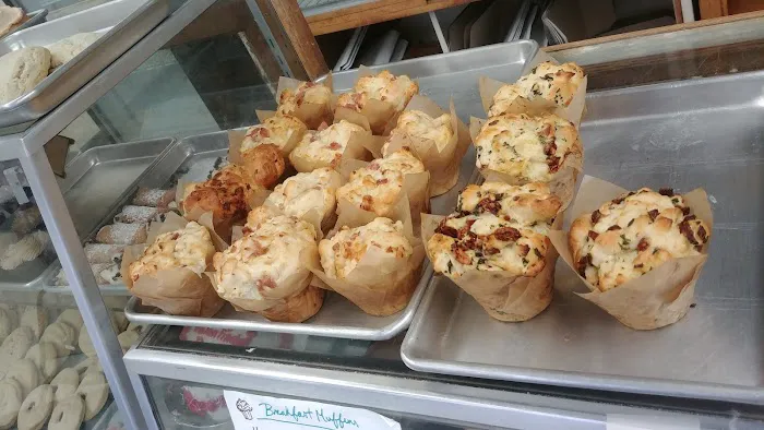 Jones Donuts & Bakery Picture 5