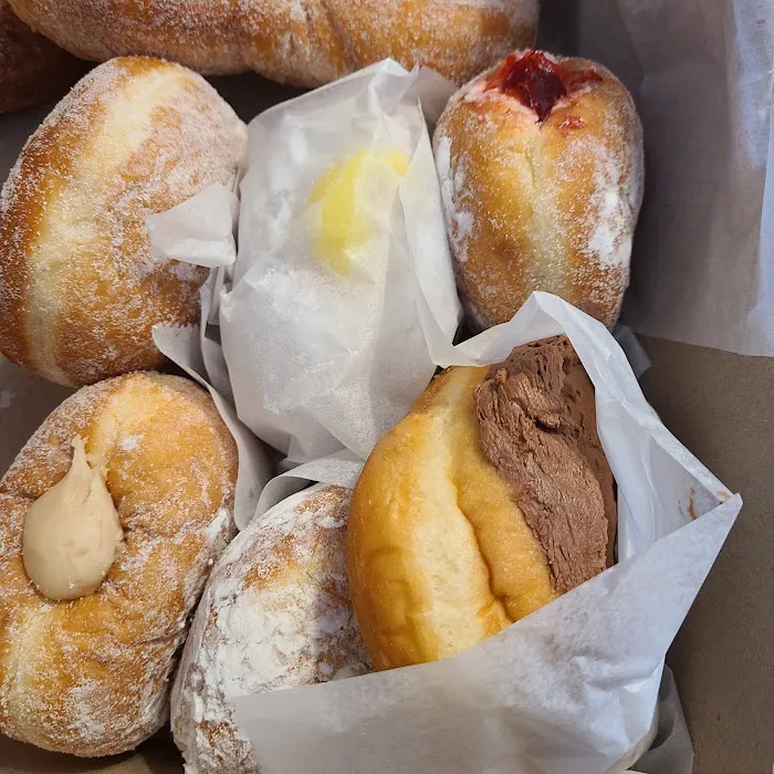 Jones Donuts & Bakery Picture 2