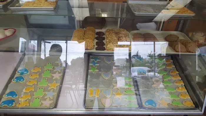 Jones Donuts & Bakery Picture 10