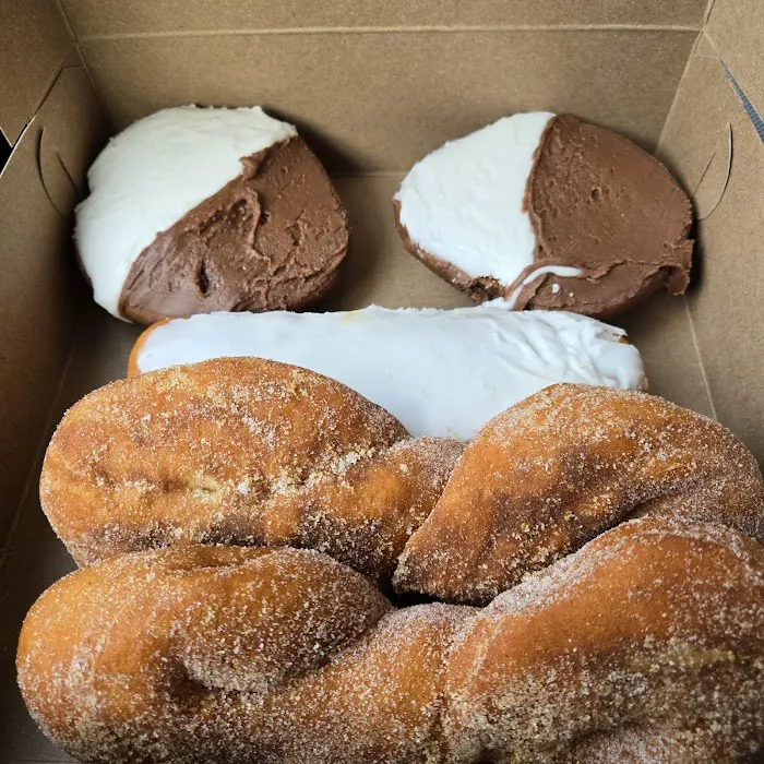 White Rose Bakery Picture 1