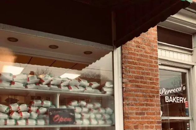 Perreca's Bakery