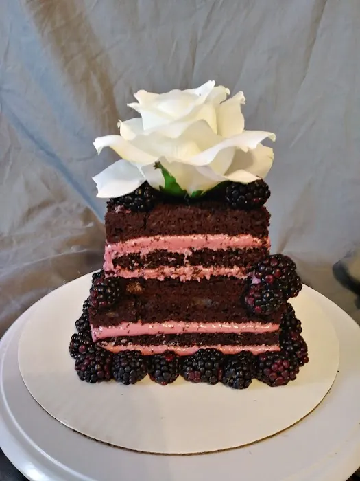 D and K Cakes Picture 3