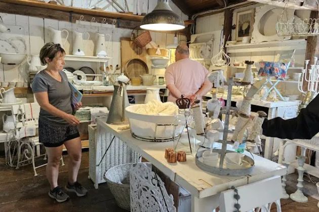 Hopkins House Bakery and Gift Shop