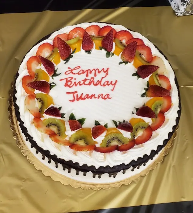 May's Cake House Picture 7