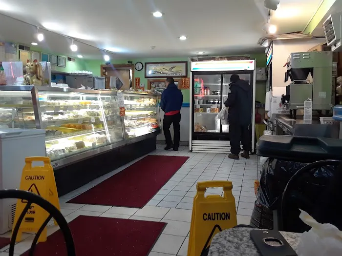 May's Cake House Picture 10