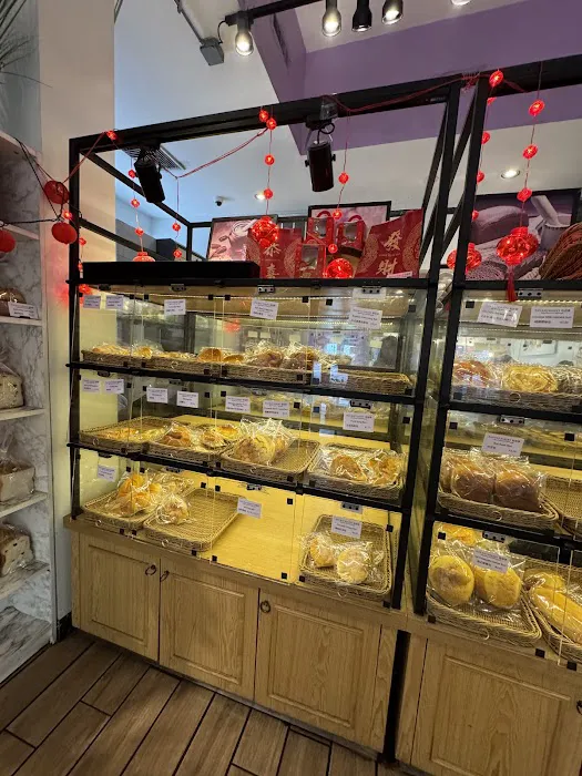 Bao Bao Bakery & Cafe Picture 6