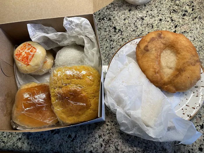 Ho Yuen Bakery Inc Picture 9