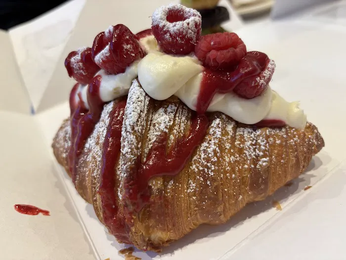 Lakon Paris Patisserie Seaport Picture 1
