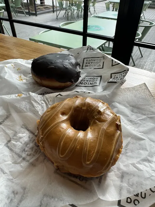 Union Square Donuts Picture 7