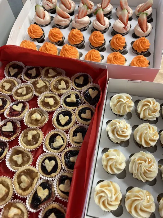 Dazzle Cupcakes Picture 8