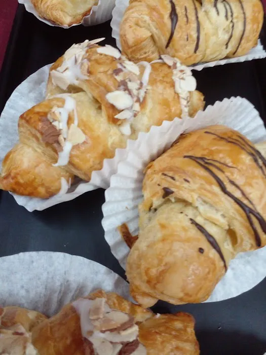 Blackberry Bakery Picture 8