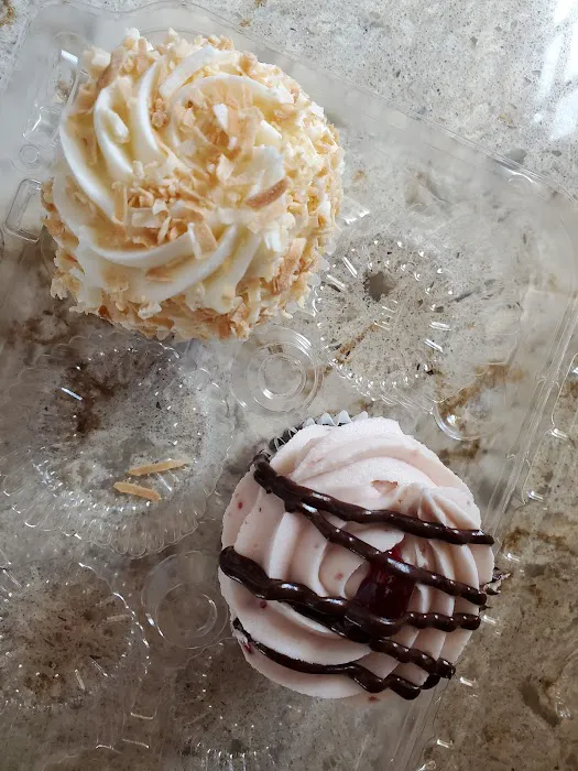 Carina's Cakes Picture 10