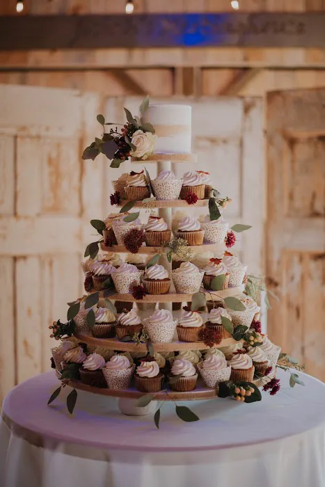 Chickadee Hill Cakes Picture 3