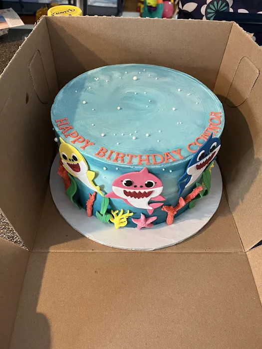 Chickadee Hill Cakes Picture 5