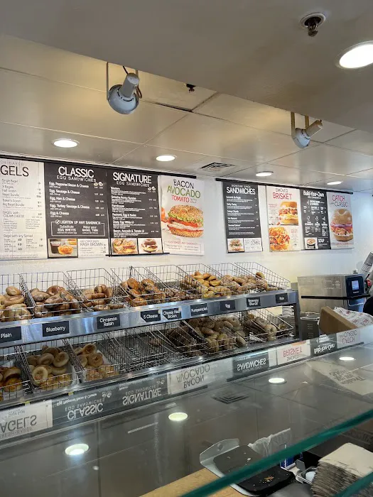 Bruegger's Bagels Picture 7