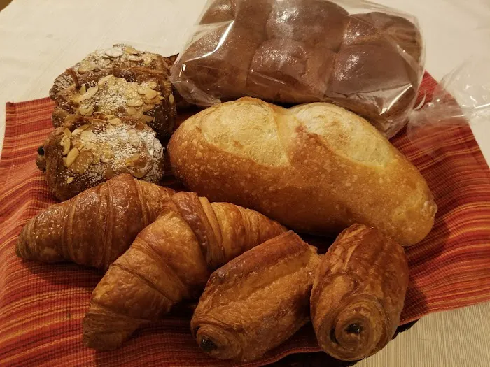 Mamadou's Artisan Bakery Picture 3