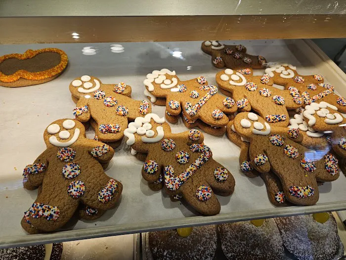 The Gingerbread Construction Co Picture 8