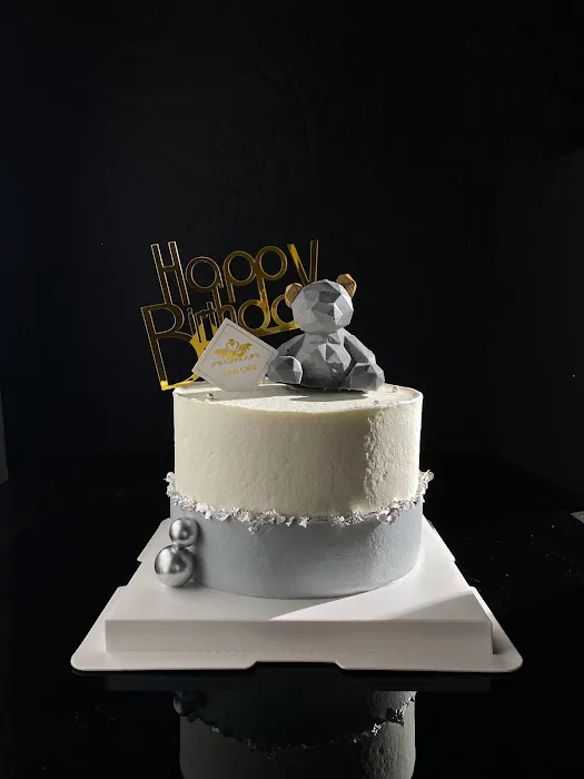 Swan Cake Picture 1