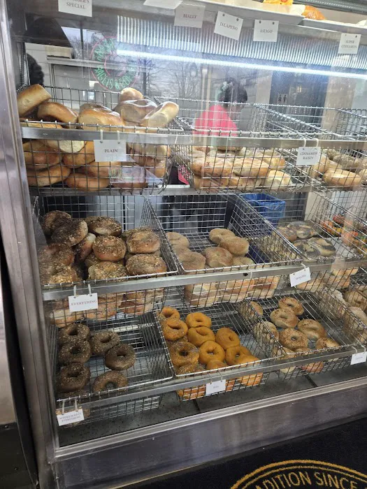 Bagel 10 Cafe Picture 3
