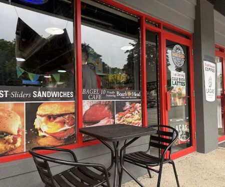 Bagel 10 Cafe - Hackettstown
