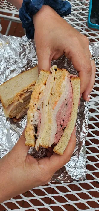 Hot Bagels Abroad & Deli Picture 10