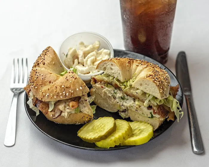 Hot Bagels Abroad & Deli Picture 8