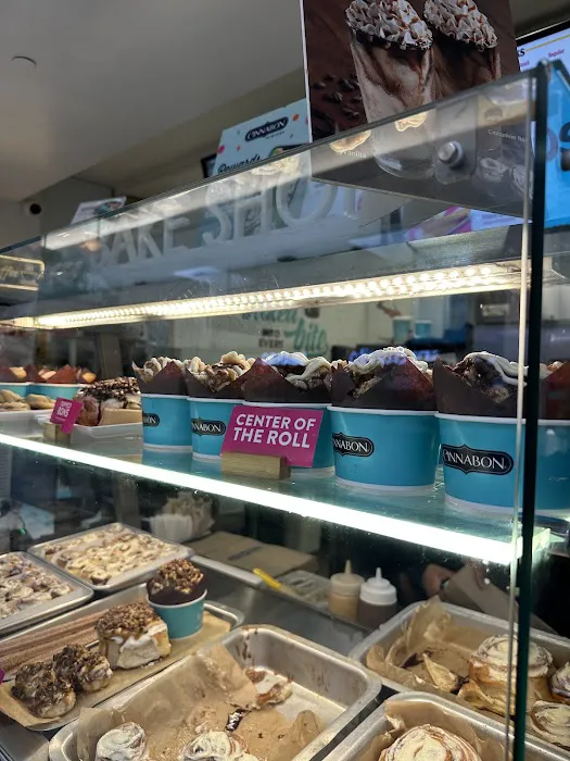 Cinnabon Picture 4