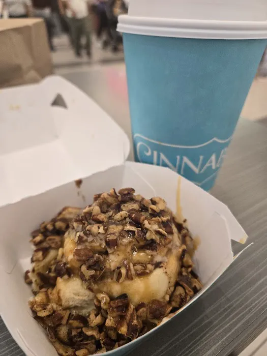 Cinnabon Picture 3